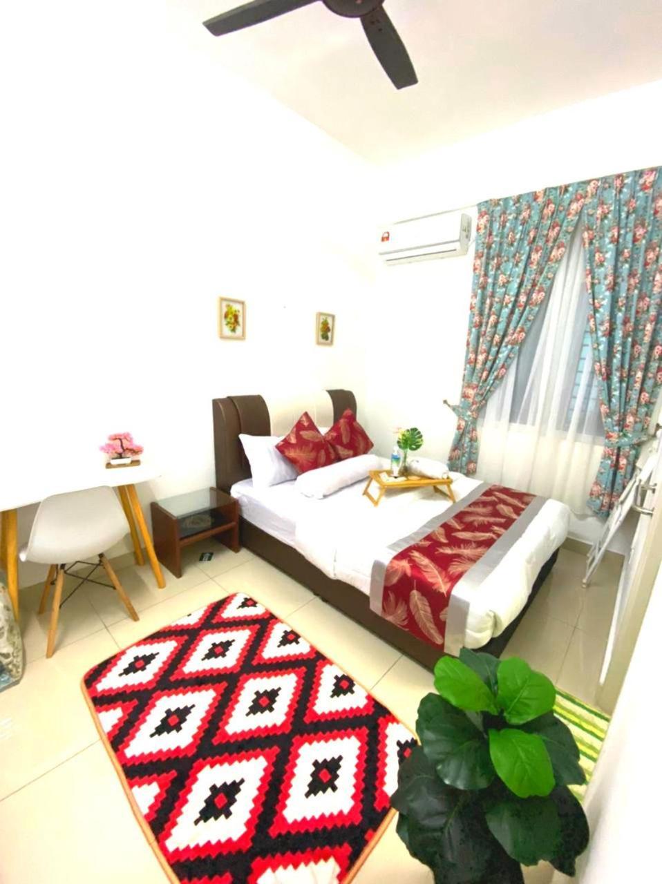 Desaru 16Pax Family With Private Mini Pool & Jacuzzi Villa โกตา ติงกี ภายนอก รูปภาพ