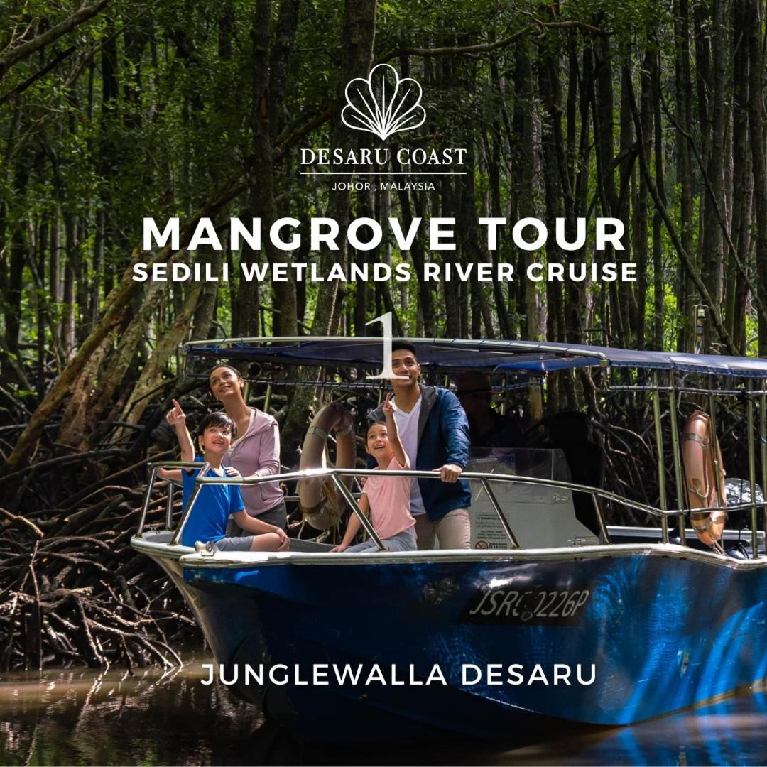 Desaru 16Pax Family With Private Mini Pool & Jacuzzi Villa โกตา ติงกี ภายนอก รูปภาพ
