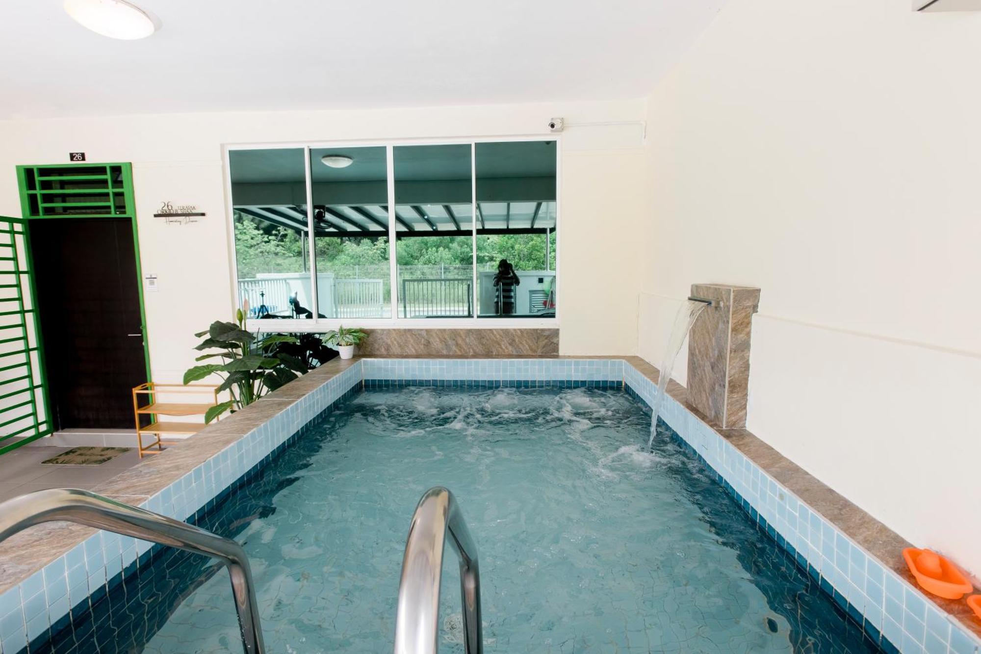 Desaru 16Pax Family With Private Mini Pool & Jacuzzi Villa โกตา ติงกี ภายนอก รูปภาพ