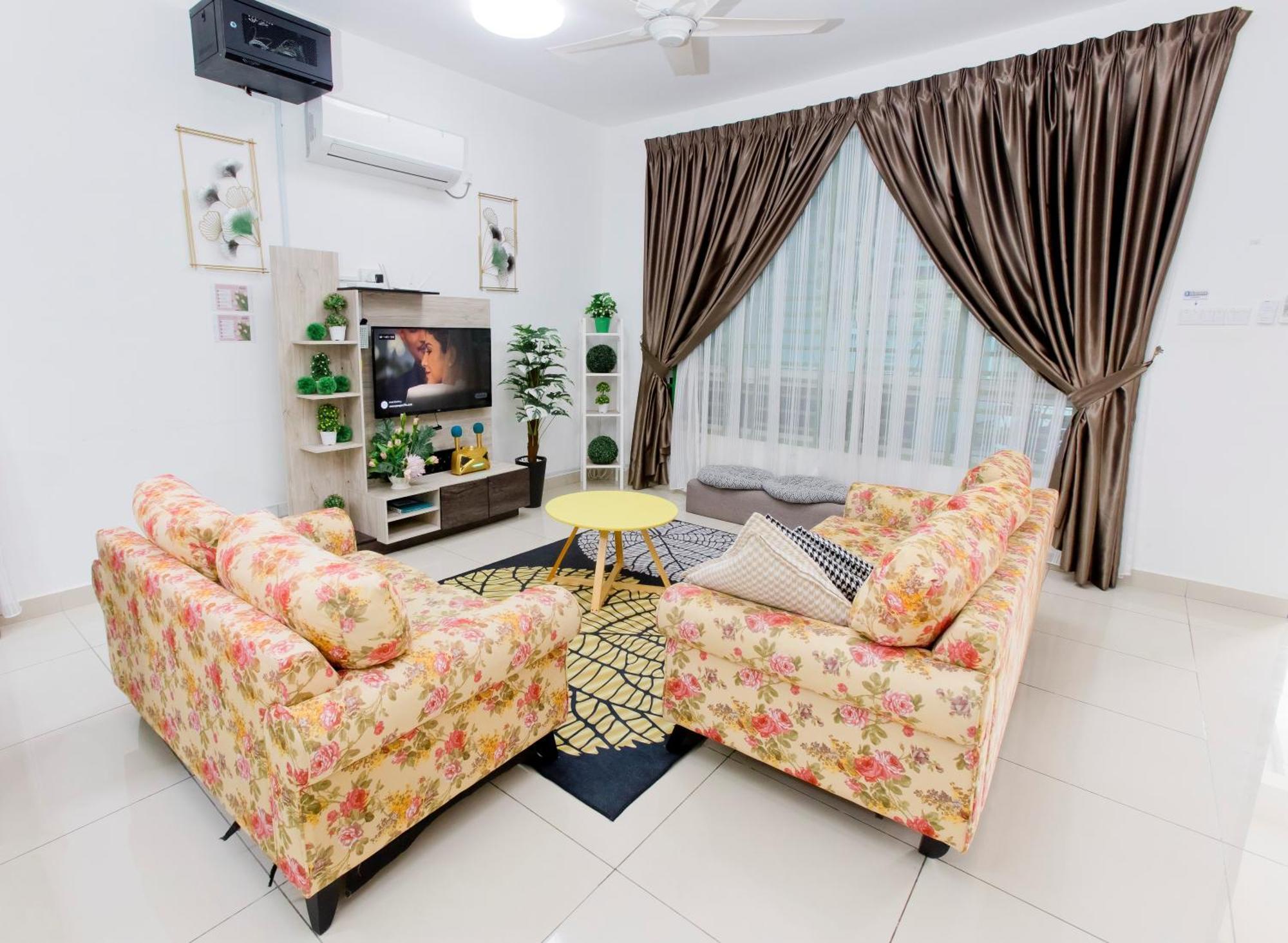 Desaru 16Pax Family With Private Mini Pool & Jacuzzi Villa โกตา ติงกี ภายนอก รูปภาพ