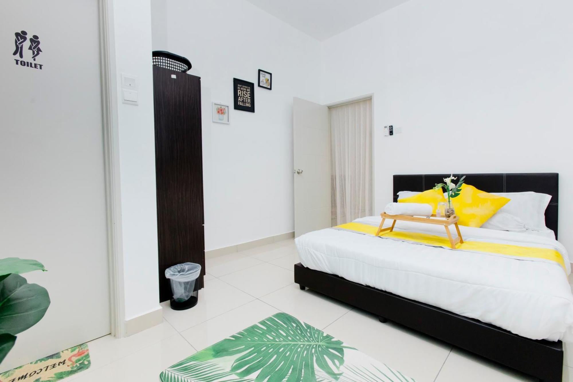 Desaru 16Pax Family With Private Mini Pool & Jacuzzi Villa โกตา ติงกี ภายนอก รูปภาพ